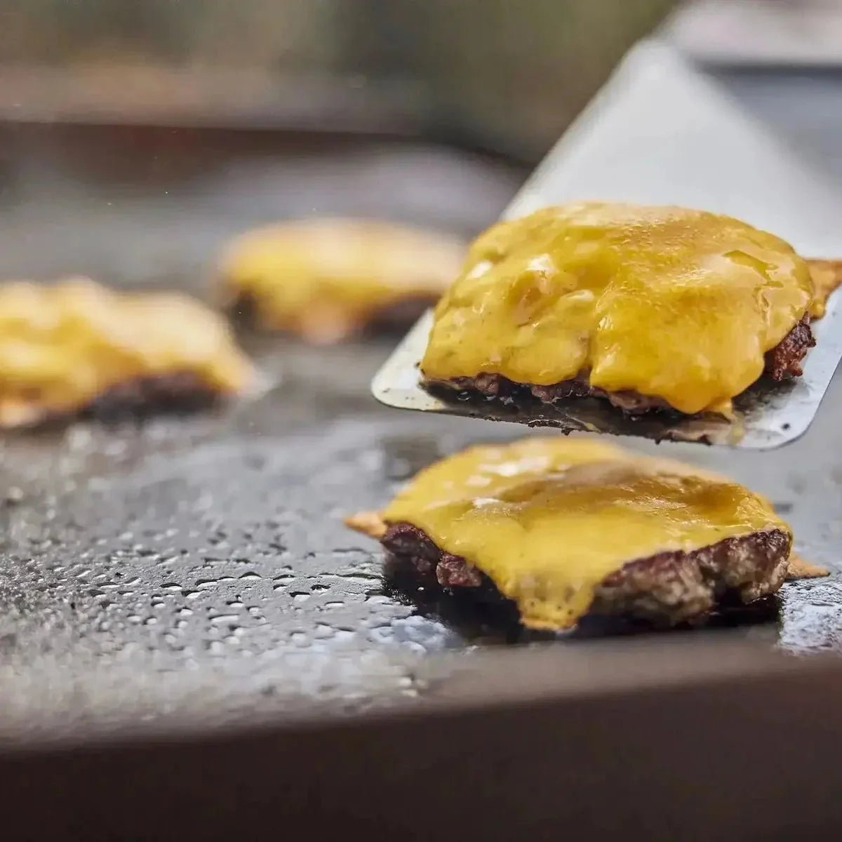weber-griddle-spatula-spatulas-1183562280.jpg