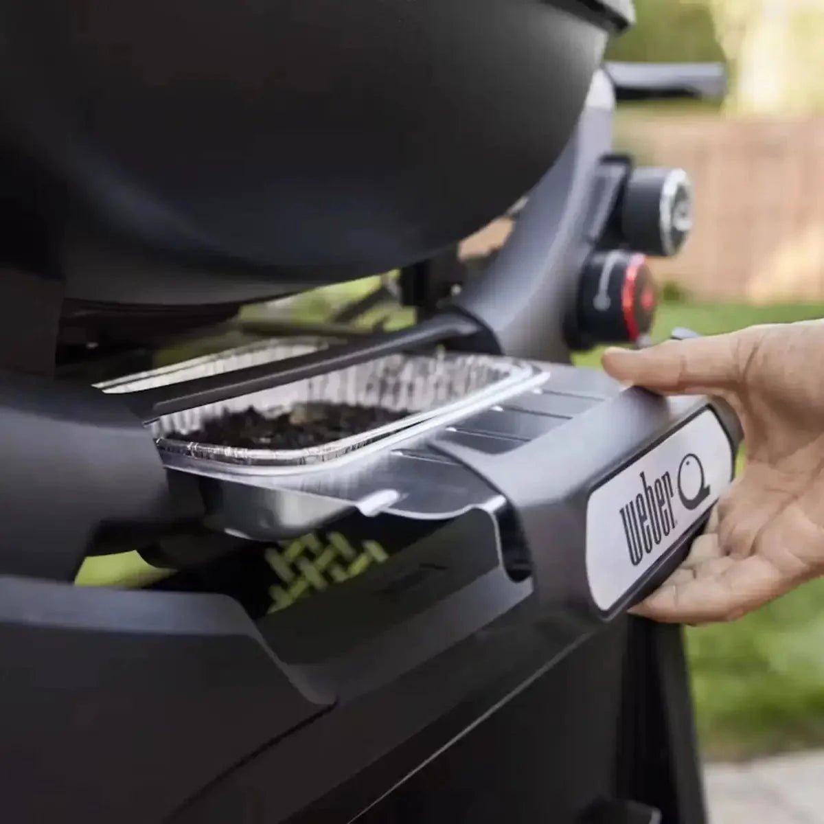 weber-q-2800n-gas-bbq-grill-midnight-black-outdoor-grill-55177529164053.jpg